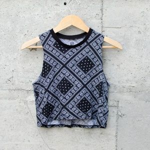 Nollie Black and White Patterned Crop Top